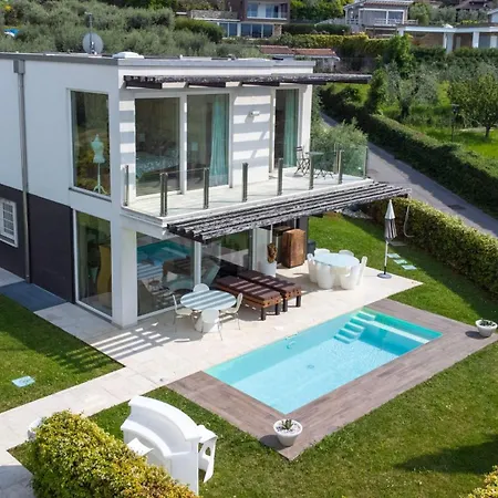 Villa Christine With A Pool